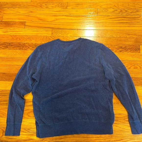 Faherty Blue Crewneck Sweater with Surfside Beach Graphic - Medium - Picture 5 of 8
